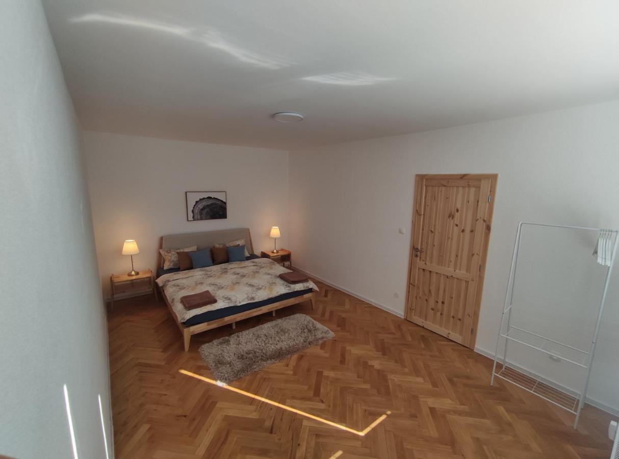 Sky Apartment Prievidza Bagian luar foto
